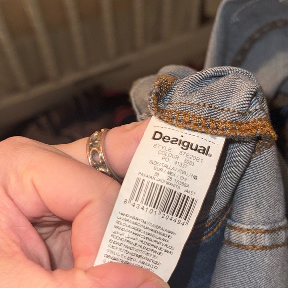 Desigual Denim Jacket with Multicolor Sleeves - Picture 5 of 10